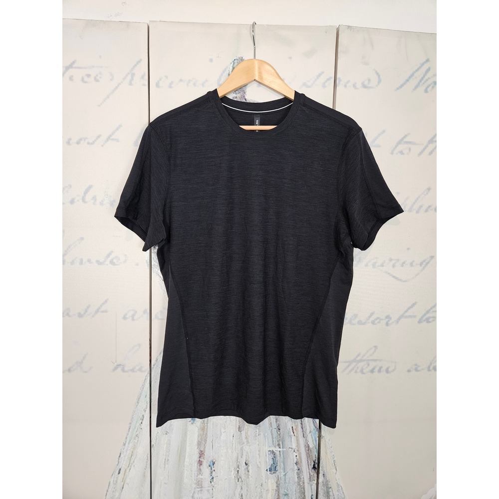 Ten Thousand The Versatile Shirt Medium Black Mesh Training Gym Performance Tee
